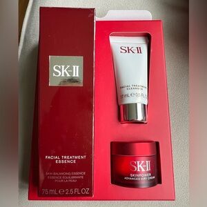 SK-II Youth Essentials Set